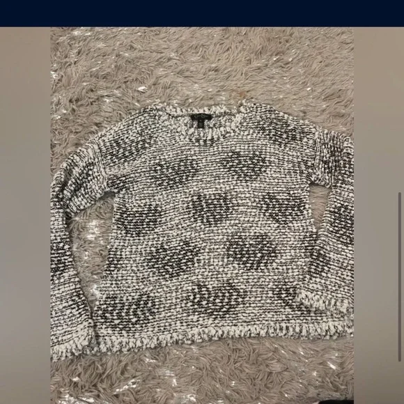 Girls Black and White Sweater - Picture 5 of 9